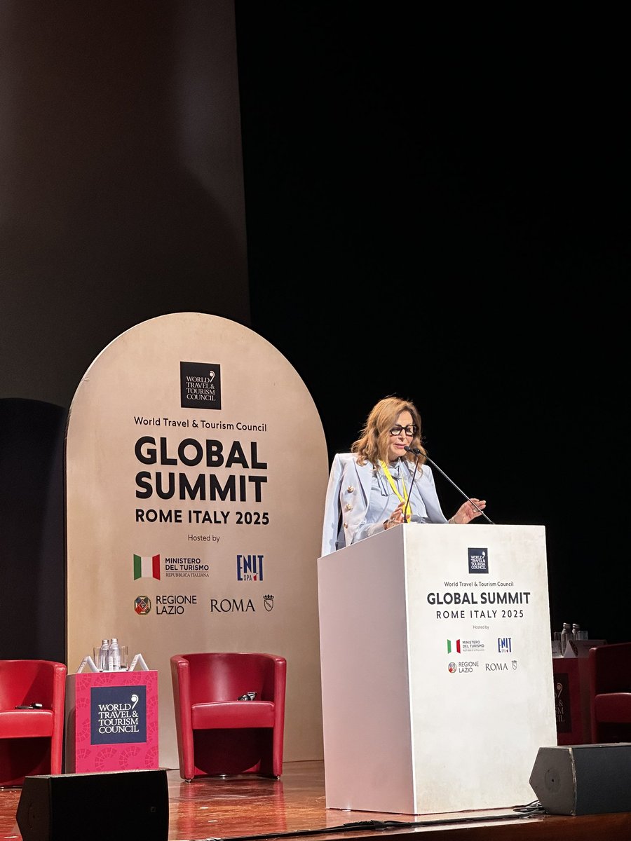 YldrmTas2's tweet photo. 🌍 WTTC Global Summit – 1. Gün Notları

Turizmin en üst düzeyde temsil edildiği bu eşsiz buluşmada, bugün öne çıkan iki ana tema vardı:

1️⃣ Sürdürülebilirlik – Endüstrinin geleceği için artık tartışmasız en kritik öncelik. Doğayı, toplulukları ve kültürel mirası koruyarak büyümeyi nasıl sürdüreceğimiz masaya yatırıldı.

2️⃣ Yapay Zeka & AI Agent’lar – Seyahat deneyimini dönüştürecek, kişiselleştirmeyi bir üst seviyeye taşıyacak ve operasyonel verimliliği artıracak çözümler tüm dünyanın gündeminde.

Bu iki konu, turizmin geleceğini şekillendiren en güçlü trendler olarak zirvenin ilk gününde net bir şekilde öne çıktı.

#WTTC #Tourism #AI #Sustainability #FutureOfTravel