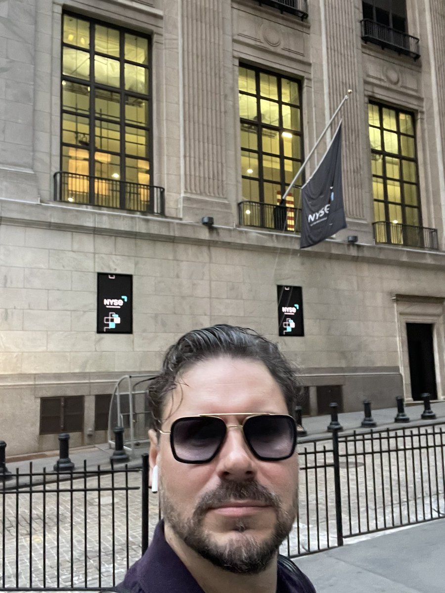 JonasPAiT's tweet photo. Outside the NYSE, remembering when the markets grabbed me in ’19–’20.
Plan, execute, compound.
$4B target.
Dream with execution.
#Entrepreneurship #USA https://t.co/SSuMe5T5lq
