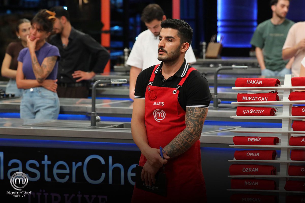 Mermolii's tweet photo. Bir konuda hiç bu kadar hemfikir olmamıştık barış hadi ya bi 3 0 yap bu hafta 
 #MasterChefTürkiye https://t.co/bNEvD14ExK