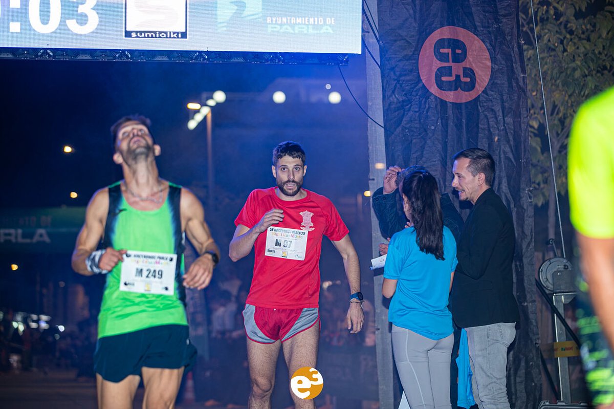 Después de 4 años sin competir en una carrera, volví a hacerlo en Parla este viernes. La sensación ha sido maravillosa. 

18'53" en 5Km y puesto 26 de 550 participantes 💪💪💪