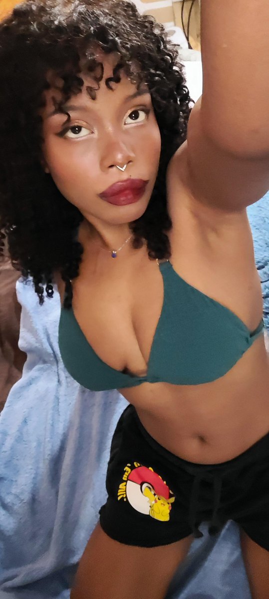 SparklingSoleil's tweet photo. Let's have some fun together! 👉 https://t.co/k28GA9OFWa #stripchat #stripchatlive https://t.co/8v1eJkFDuw