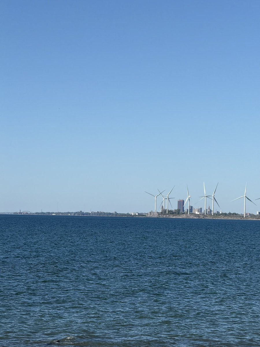 hey <a href="/rileyizm/">ghost riley</a> im in NY drove from OH to go see the Niagara Falls, wanna kiss 😘