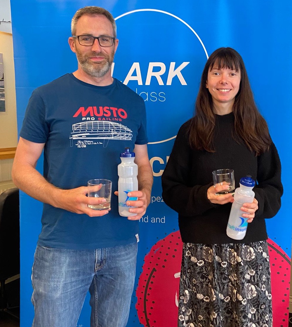 larksailing tweet media