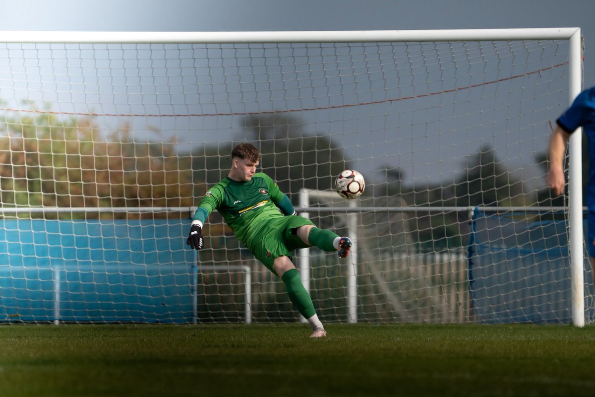 NathanEvan957's tweet photo. Shots from @WhittleseyAthFC game against @TheCastlemen https://t.co/Qc47A16xxG