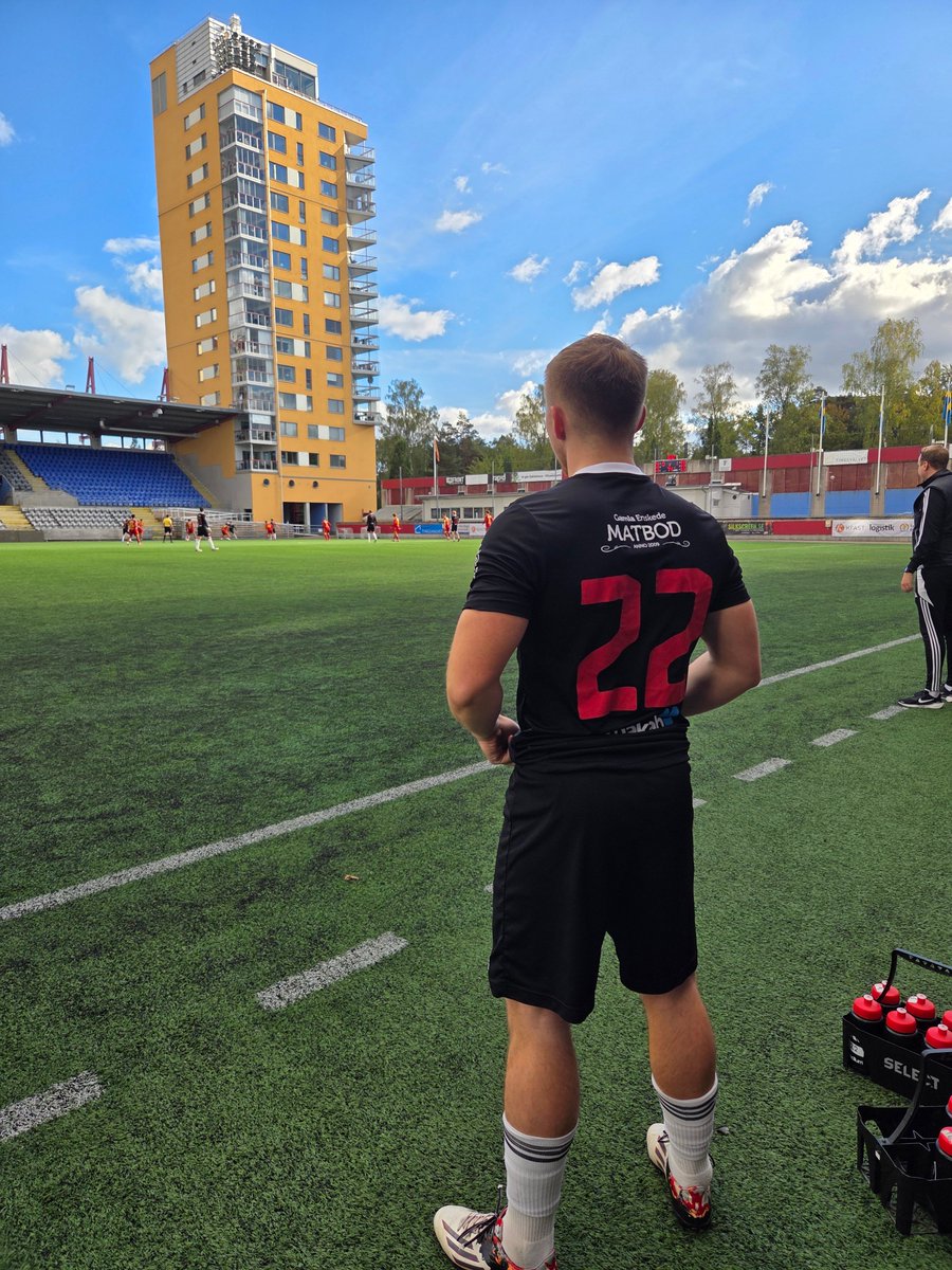 Lukas Gummesson tweet media