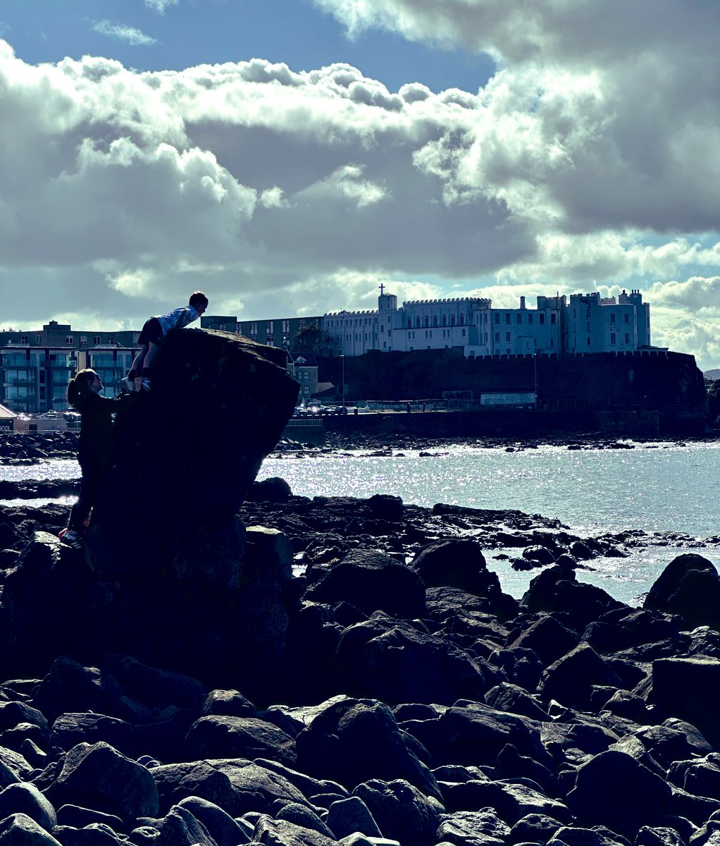 IrishArtistMic2's tweet photo. Some Late September Snaps in Portstewart by @IrishArtistMic2 Enjoy https://t.co/9PFvOtYV6p