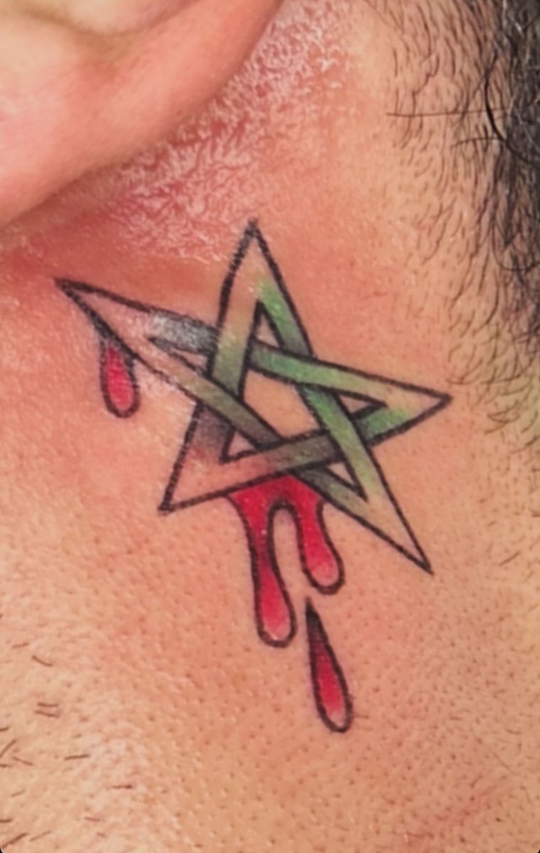 ELGRANDETOTO (@elgrandetoto) on Twitter photo 