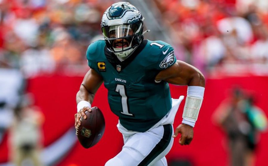 PhilaFanCentral's tweet photo. 4-0 is 4-0.

But at least the Eagles can’t fool themselves into thinking they don’t have problems

There’s just no way that Jeff Lurie and Howie are watching this and are okay with the job Kevin Patullo is doing

The offense CANNOT keep disappearing for halves at a time. https://t.co/saPfvSI7om