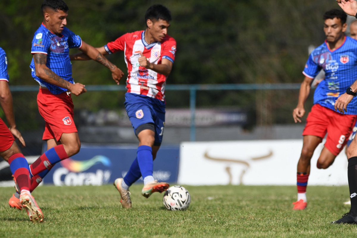 APFPrimeraC's tweet photo. ⏱️ 70’
➡️ #Humaita 2
➡️ #Juventud 0
🗓️Fecha 19.
#APFPrimeraC ⚽️ https://t.co/FuTJxGIdig