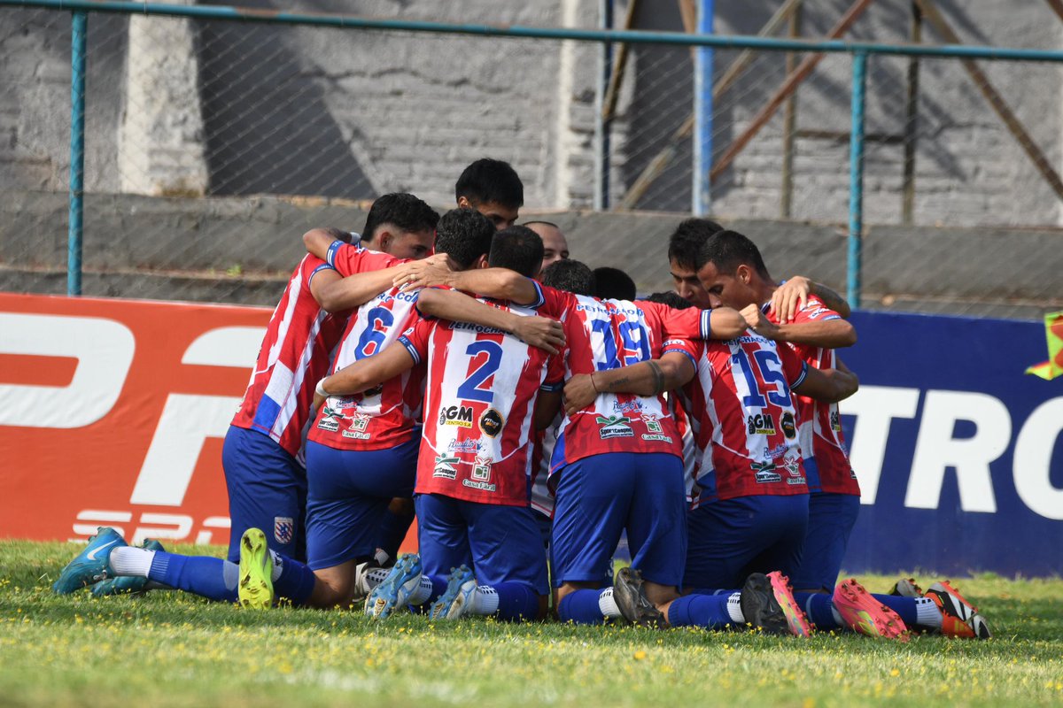 APFPrimeraC's tweet photo. ⏱️ 70’
➡️ #Humaita 2
➡️ #Juventud 0
🗓️Fecha 19.
#APFPrimeraC ⚽️ https://t.co/FuTJxGIdig