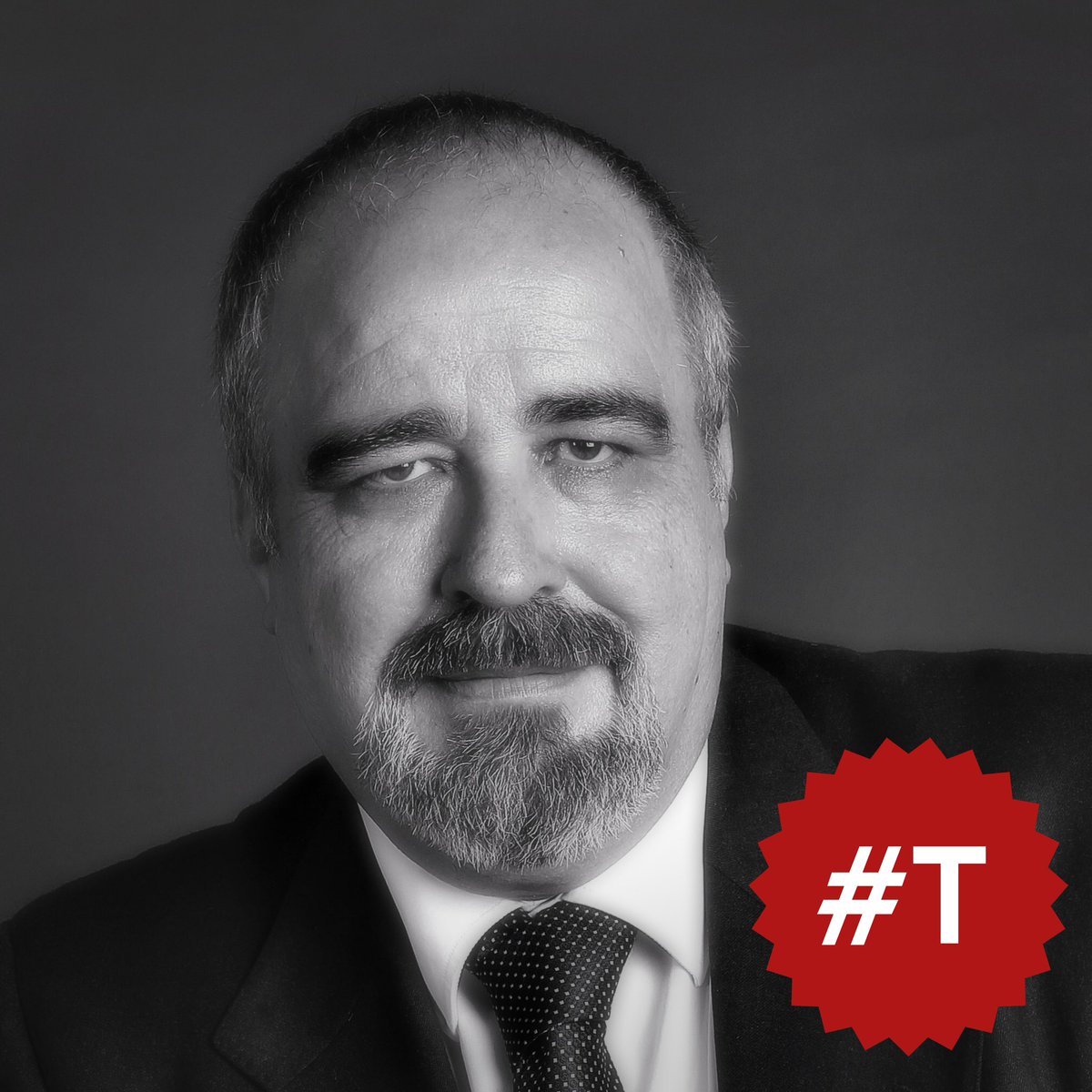 #DescansaEnPaz #BrigadaTwittera <a href="/josemuelas/">José Muelas</a> fue un honor luchar contigo en la Brigada y siempre quedarás en mi corazón como un luchador por la abogacía