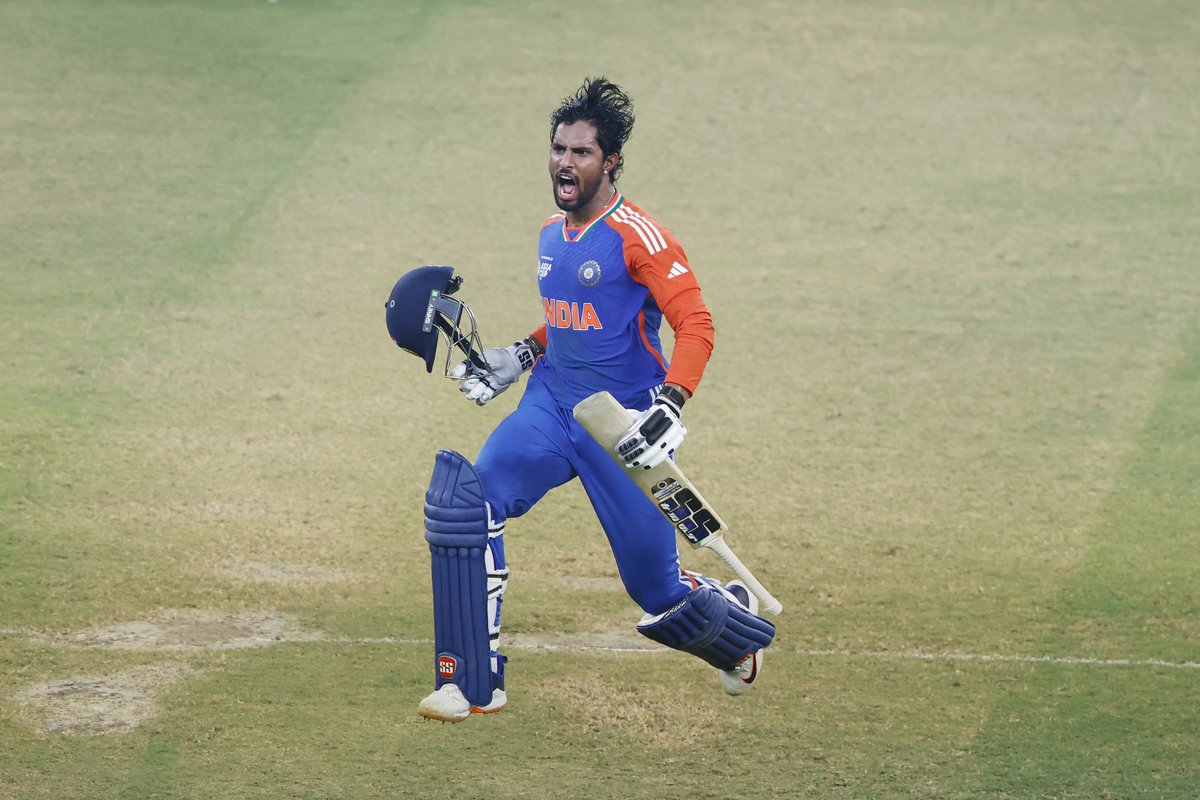 cric_ritesh's tweet photo. Operation Sindoor ke baad Operation Tilak... Sun lo pakistan... Har baar jitega Bharat

#indvspak2025 #AsiaCup2025 https://t.co/M0kOrkcqiJ
