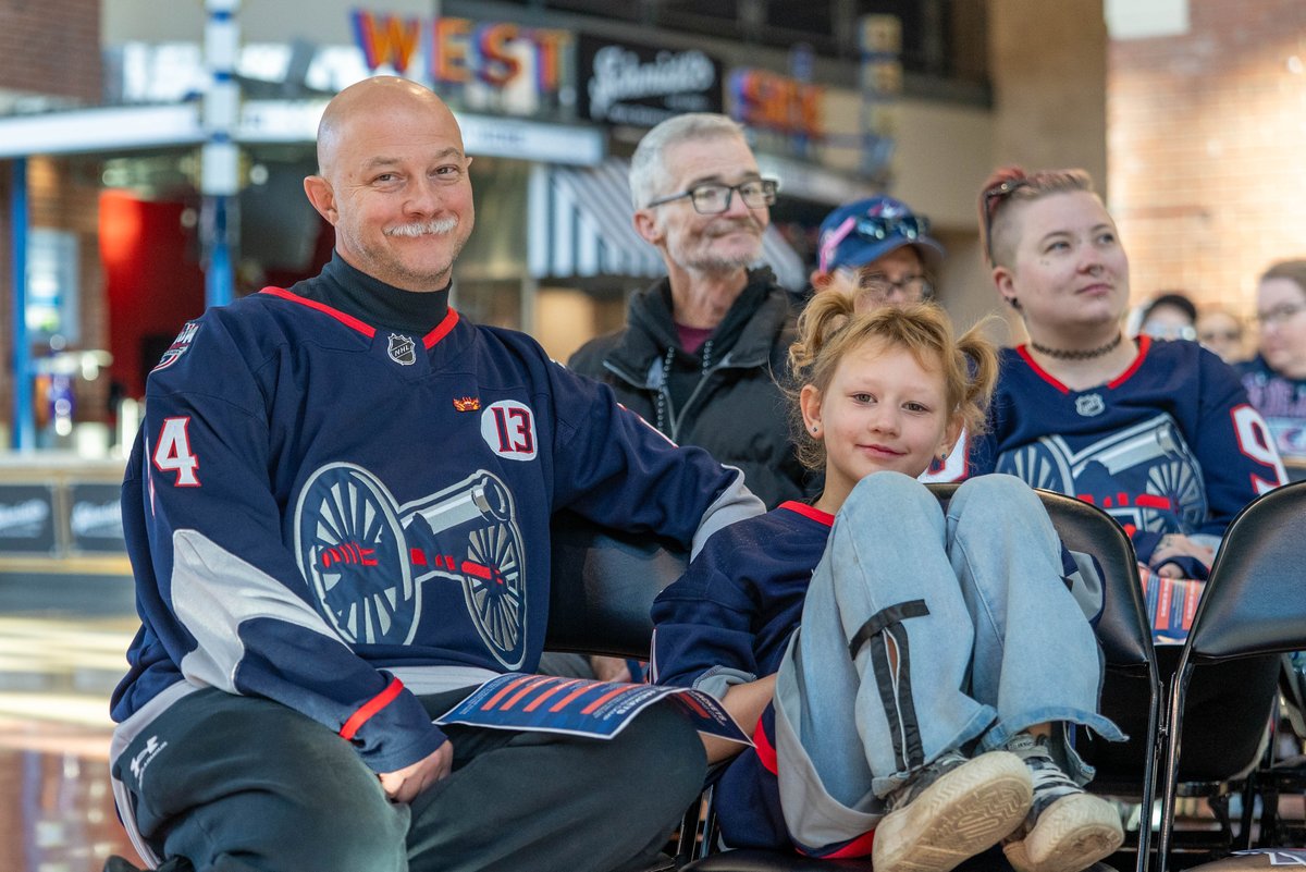 BlueJacketsNHL's tweet photo. It's training camp for everyone! 

Our Rookie STH's had their meetings with the GM today! They got to meet Don Waddell and Steve Mears while taking in today's practice and settling in to their new seats. https://t.co/gCDgyaG4PH