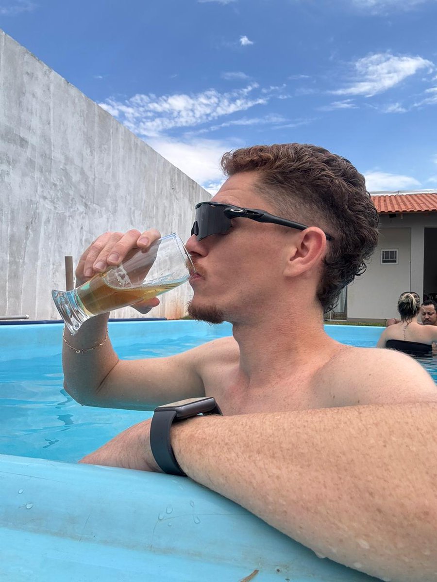 formagioluca's tweet photo. ar da graça por cá 🤪 https://t.co/6wnfwJ3XxP