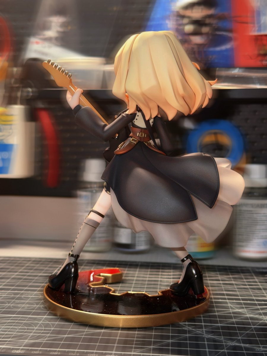 三角初华涂装完成！
原型来自<a href="/Hzzz__17/">Hzzz</a> 
会在10.2-3号上海wf进行色样展出和白模售卖~
摊位号👉🏻 N1-F5-10,11

#三角初华 #初华 #AveMujica #三角初華 #WF2025上海 #wf