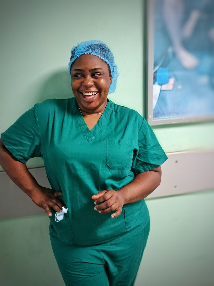 12pm.                     9pm

The duality of (wo)man 😭😂😂