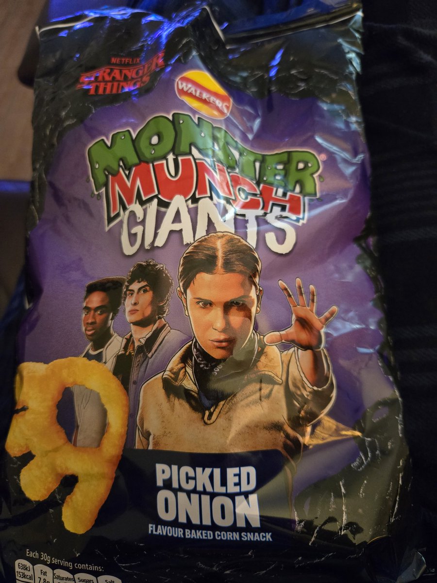 GorePunk92's tweet image. I adore monster munch pickled onion and when I seen Stranger Things I had to get these 👣 😈 #MonsterMunch #StrangerThings5