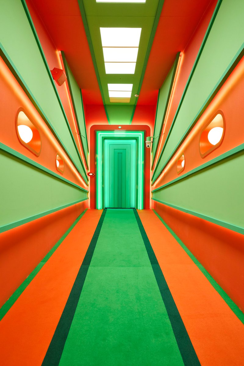 Not particularly fussed about this year's house design BUT the corridors are the best they've looked since Channel 4

I NEED an eye-in-the-hand sconce light #BBUK