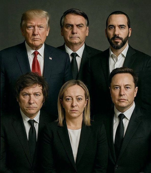 BatScientist's tweet photo. @RightScopee I call them oligarchs.
Oligarchs = 💰 + ⚖️ + 👑 … the few ruling over the many. #KnowTheSystem https://t.co/N6wpFTo8jm