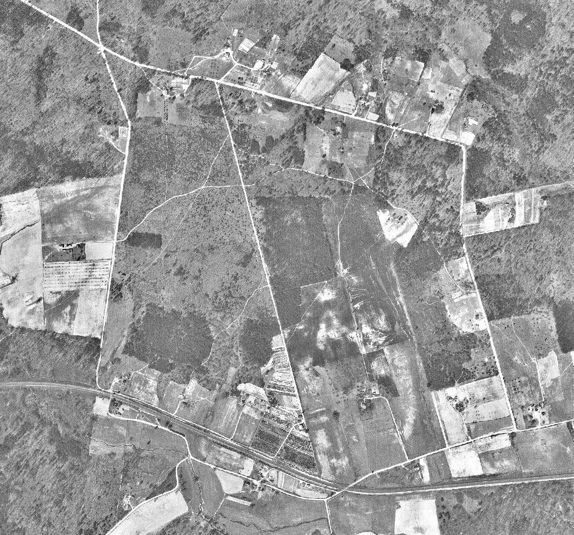_Anders1's tweet photo. Decided to explore some old communities that existed before suburbanization, so the first is Sideburn. Originally an agricultural settlement of freed slaves just south of Fairfax, development began in the 1970s and stopped being referred to as Sideburn by about 1990. https://t.co/3m1rhx8r9I