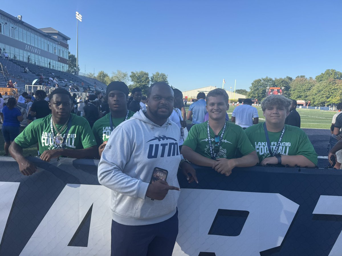 Damarion Bullard (@dbullard2637) on Twitter photo I had an amazing time at <a href="/UTM_FOOTBALL/">UT Martin Football</a> thank you <a href="/CoachLeno_UTM/">Lenon James Jr.</a> for inviting us <a href="/CoachJayDel1/">Jay Del Castillo</a> <a href="/LPHSDragonsFB/">Lake Placid Dragons Football</a> <a href="/RecruitLPHS/">Lake Placid Football Recruiting</a> ππ§‘ I had an amazing time at <a href="/UTM_FOOTBALL/">UT Martin Football</a> thank you <a href="/CoachLeno_UTM/">Lenon James Jr.</a> for inviting us <a href="/CoachJayDel1/">Jay Del Castillo</a> <a href="/LPHSDragonsFB/">Lake Placid Dragons Football</a> <a href="/RecruitLPHS/">Lake Placid Football Recruiting</a> ππ§‘
