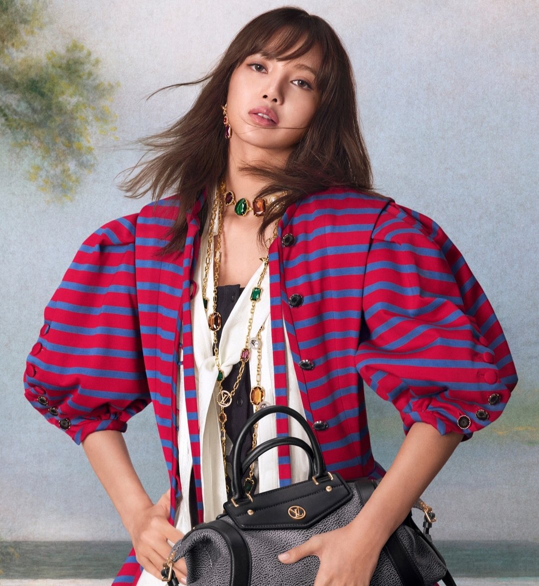 The world-famous producer duo Stargate, the team behind hits like Rihanna’s “Diamonds” and Beyoncé’s “Irreplaceable”, 🎶 have started following #LISA on Instagram! 👀