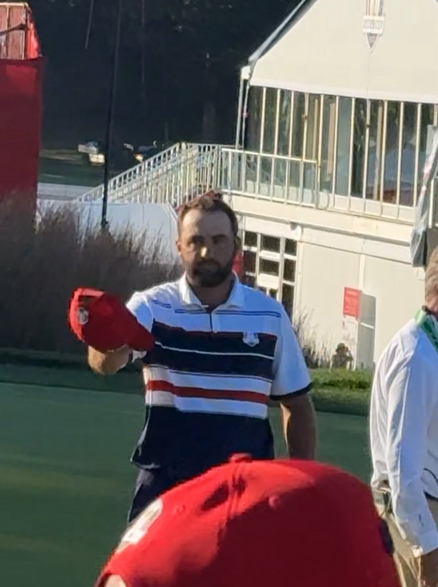 Frankie Borrelli tweet media