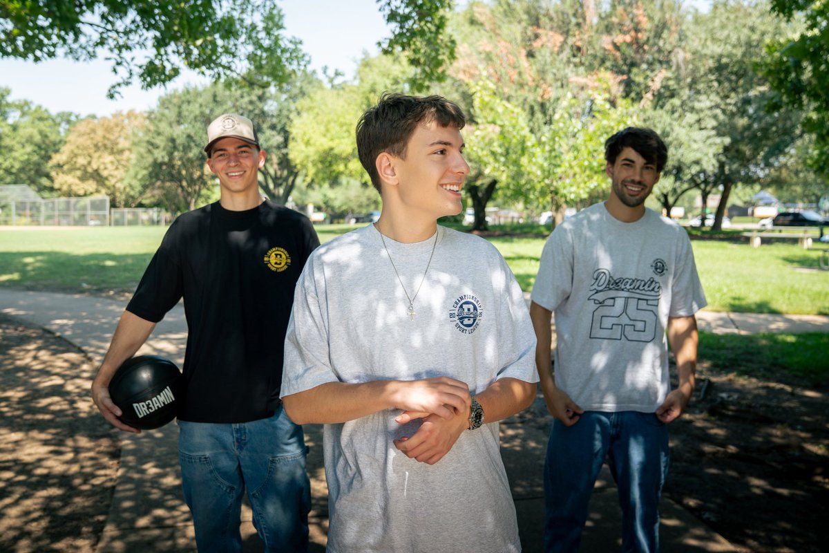 DR3AMIN shop NOW! tweet media