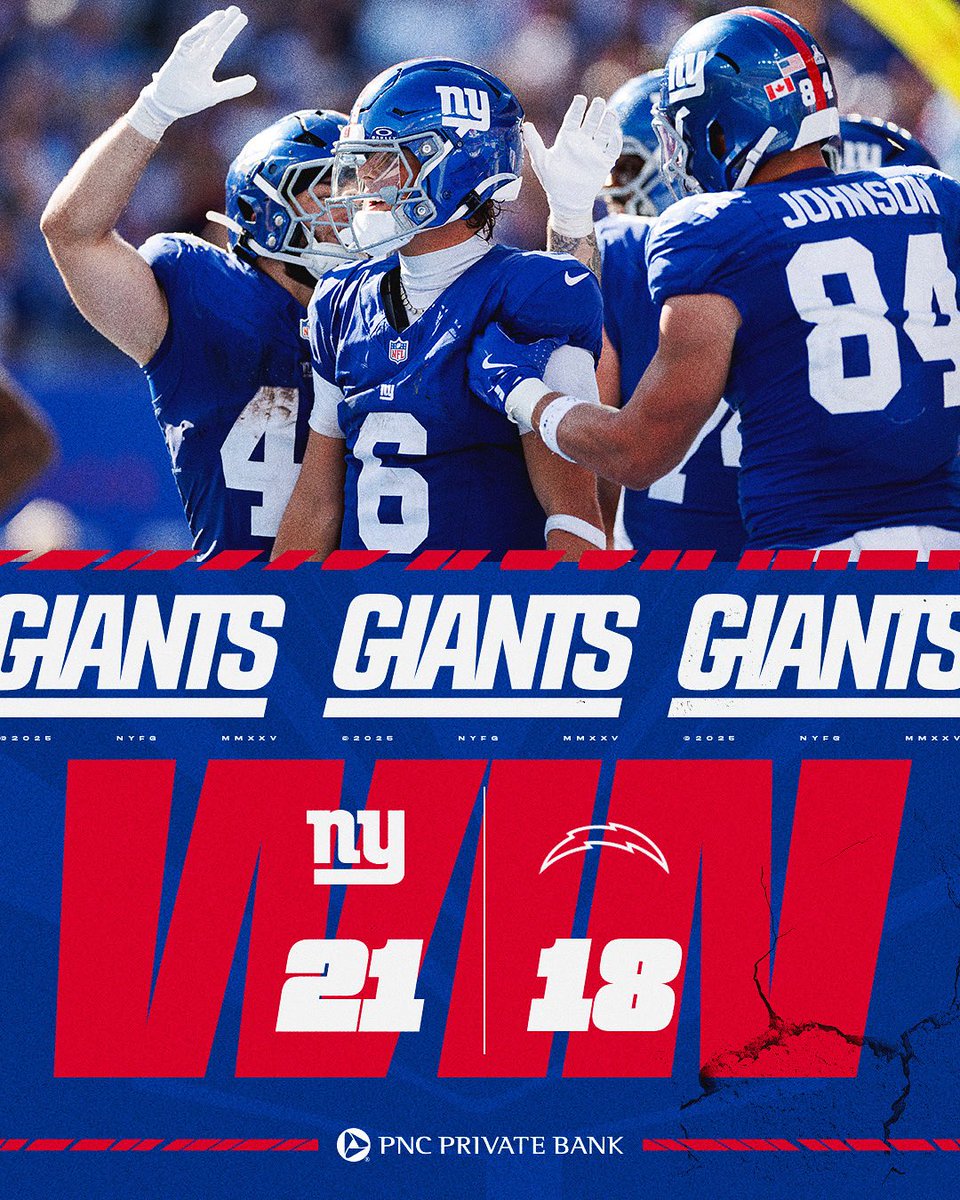 Just_Chindo's tweet image. F***k yeah!!! In Dart we believe!! Welcome to the Dart era. Feel his wrath!!! He is what we are looking for. Our future quarterback. And our defense were on point today. Let’s go G-Men, let’s go big Blue, LETS GO GIANTS 💙💙💙💙 #jaxsondart #nygiants #giants #bigblue #6 #nfl