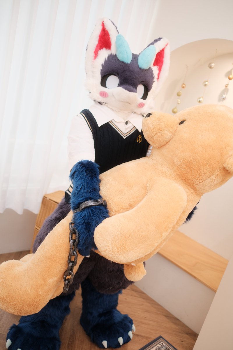 " 내꺼야 ! "

" これはボクの！"

📷BREADRAGON <a href="/Breadragon_P/">BREADRAGON_Photo</a>
#EVERIU #エブリユー
#ケモノをみて今週もがんばりマンデー