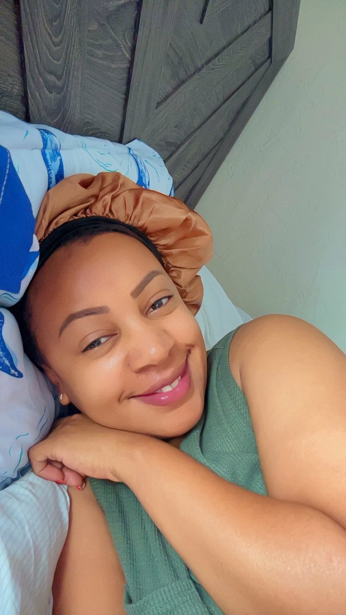 Don’t let the glow fool you this girl has been carrying worlds on her shoulders. She definitely deserves a spa date ASAP 🥂💖.
#GlowButTired #SelfCareLoading #SpaDayNeeded #TreatYourself #SoftLifeEnergy #HealingVibes #UnwindAndRecharge #RelaxationMode #StressFreeLiving #Fleki