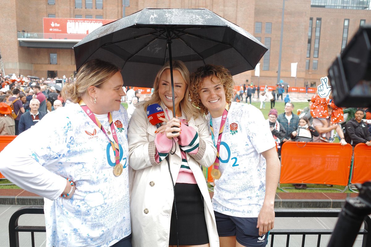 Eleanor Roper tweet media