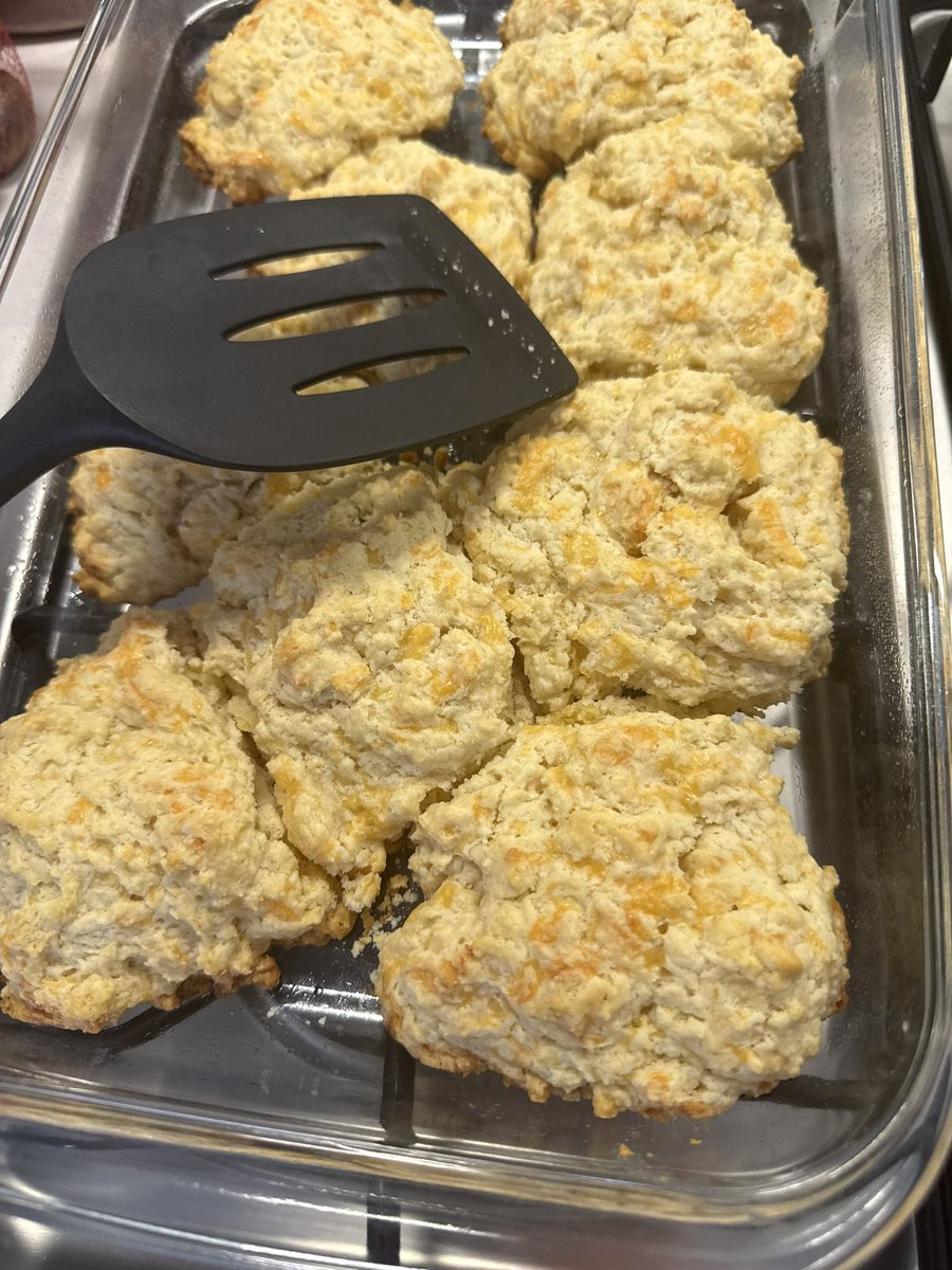 progolfer143's tweet image. Homemade biscuits and green chile sausage gravy, motherefuckers! 

@BrandonDonkey2