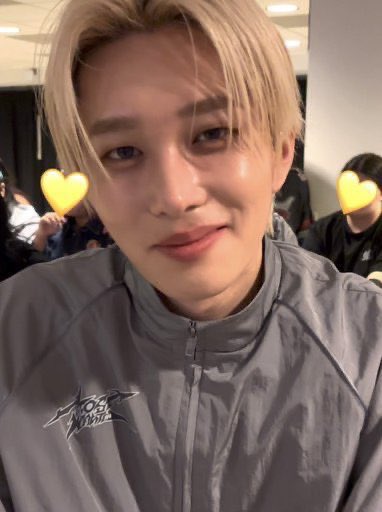 theopiics's tweet photo. “this feeling’s 24-carat gold” 🥺✨
#THEO #테오 #P1HARMONY #피원하모니 https://t.co/ZwIB6u3mc6