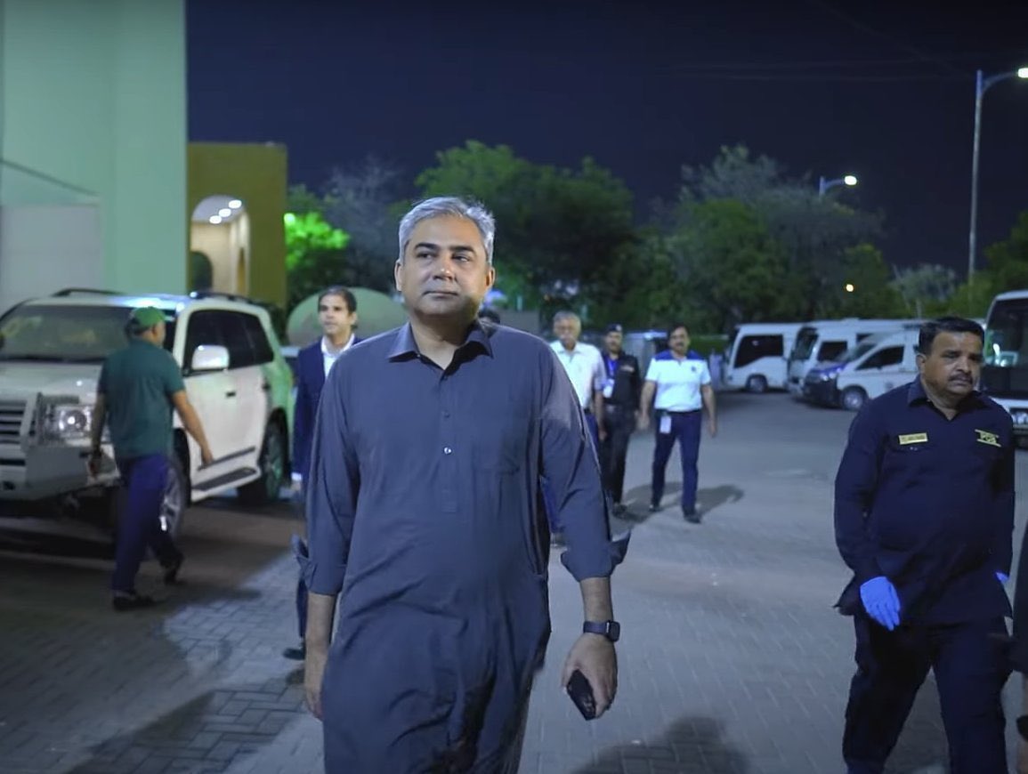 _FaridKhan's tweet photo. Indian cricket team is the first team in history to walk home without the trophy even after winning the final 🇮🇳🏆❌

Mohsin Naqvi took the trophy with him and refused to give it. He’s the man who brought BCCI &amp; ICC to their knees. Remember the name 🇵🇰🫡♥️ https://t.co/i0MI77msch