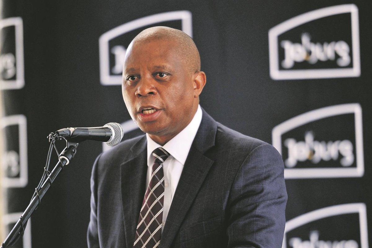 southafricandly's tweet image. Mashaba Open to Joburg Mayoral Bid

ActionSA leader Herman Mashaba says he will only run for Johannesburg mayor in 2026 if the party cannot find a suitable candidate, while rejecting both Helen Zille (DA) and Dada Morero (ANC) as viable leaders. #hermanmashaba #joburg