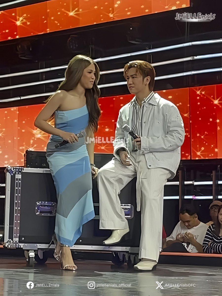 JMIELLEnialsOFC's tweet photo. JM Dela Cerna @JM_jmdc and Marielle Montellano @themariellemoon in their "Sariling Mundo" moment. β€οΈβ€οΈβ€οΈ
#JMielle #JMDelaCerna #MarielleMontellano #TNTDuetsGrandChampion #ASAPofficial https://t.co/J6g5tkn02g
