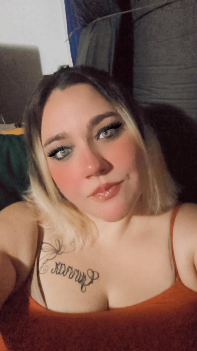 bethanyjessica0's tweet photo. https://t.co/JBlEIcqPau