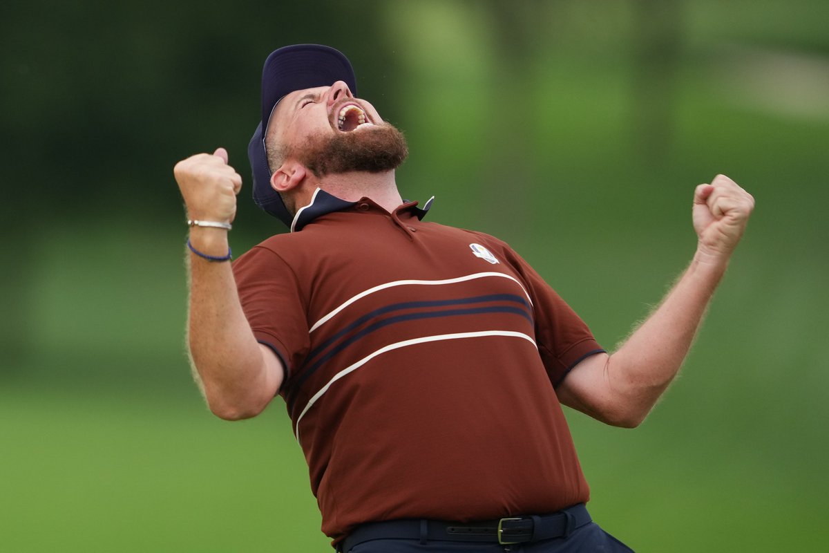 GOLF_com's tweet photo. SHANE LOWRY COMES BACK TO HALVE IT!

Europe retains the cup, half a point to win. 🏆🇪🇺 https://t.co/nDIELIEWYt