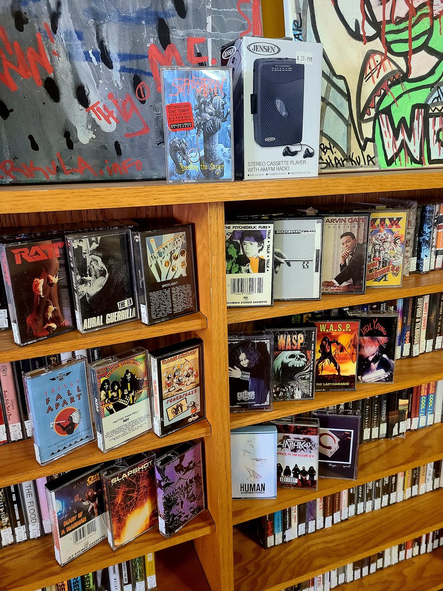 Bucket O'Blood tweet media