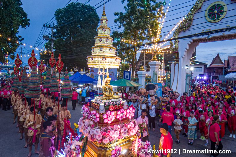 Dreamstime's tweet photo. Every year, the Phra Buddha Maha Thammaracha image is carried in a royal procession through Phetchabun to officially open the Phra Dam Nam ceremony
https://t.co/qsyUMK5ww3
#PhraDamNam #WatMahathat #Phetchabun #ThailandCulture #ThaiTraditions #ReligiousCeremony https://t.co/CywnoqYBdv