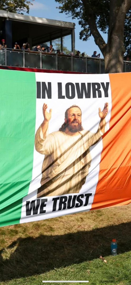 cathalk101's tweet photo. Good man @ShaneLowryGolf

#RyderCup https://t.co/46Z6goZ1Wq