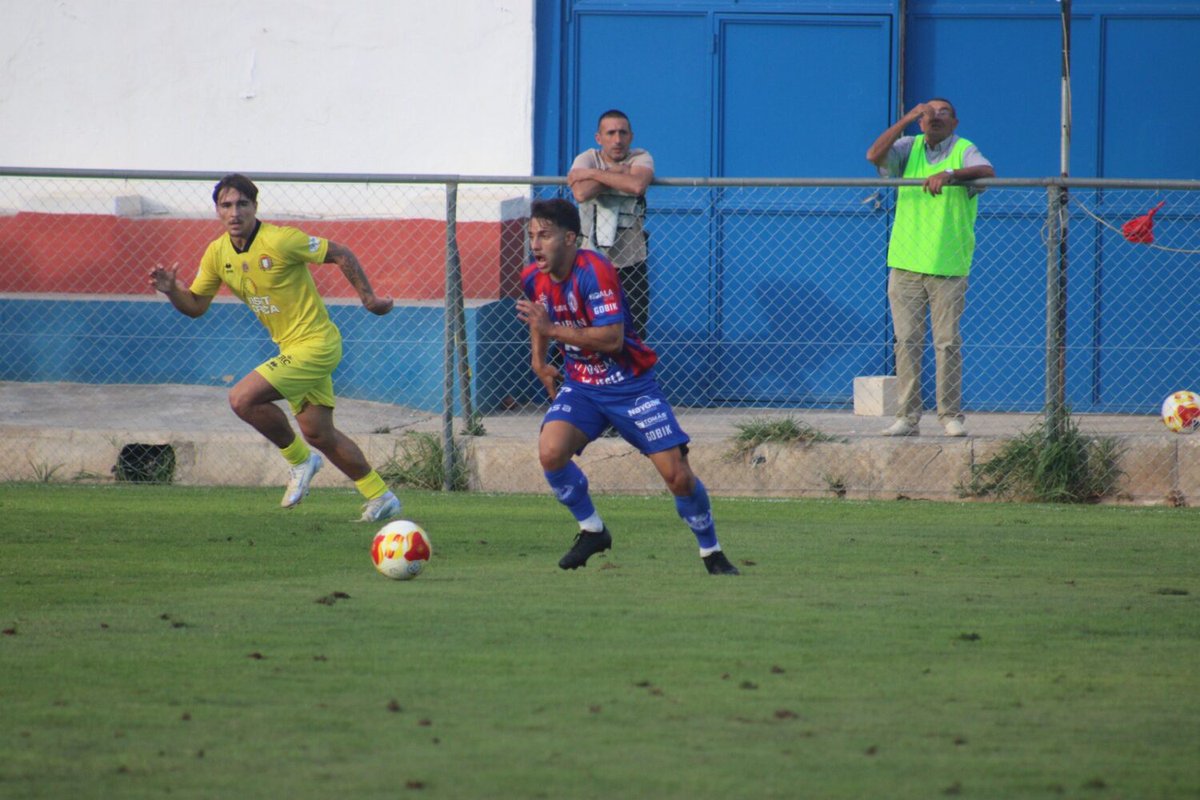 Yeclano y Lorca firman un empate sin brillo en La Constitución dlvr.it/TNLYZK #Destacada #SegundaRFEF