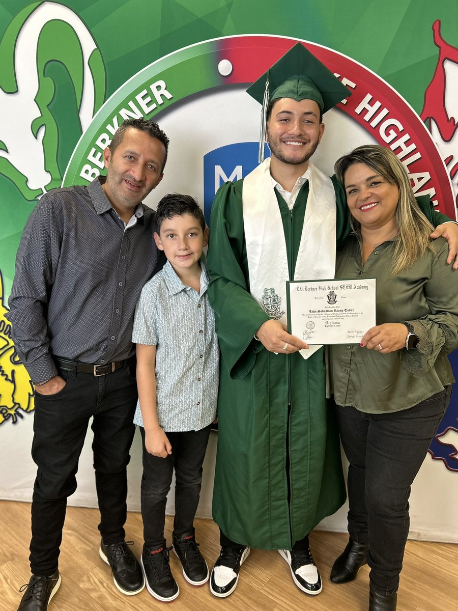 MPA_RISD's tweet photo. Congratulations to our latest @bhsstem graduate, Jahn Riano Tovar! @farrahsmock @ShariceLashay_ @DebraGilliland @RISDCleminator https://t.co/J1CUcP92RF
