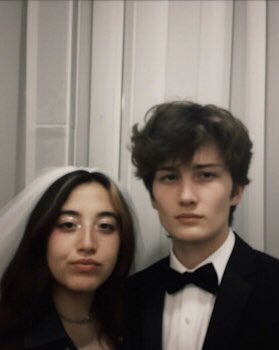 Çok sormuşsunuz kızlar (0 kişi) şahsi oğlanımla evlendik