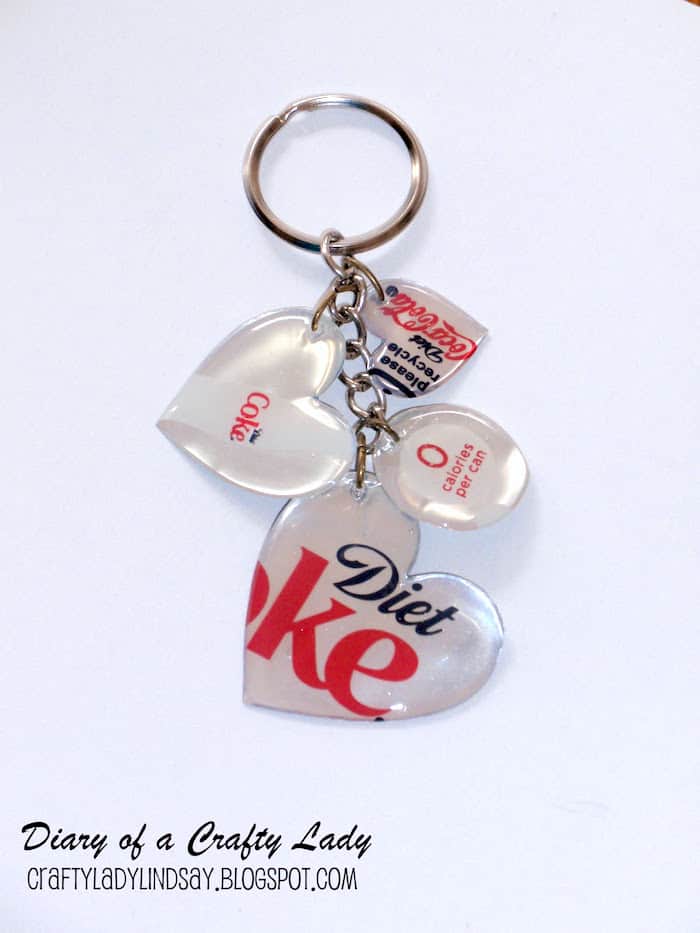 This DIY keychain is so unique - it's made from a soda can!!
modpodgerocksblog.com/soda-can-keych…