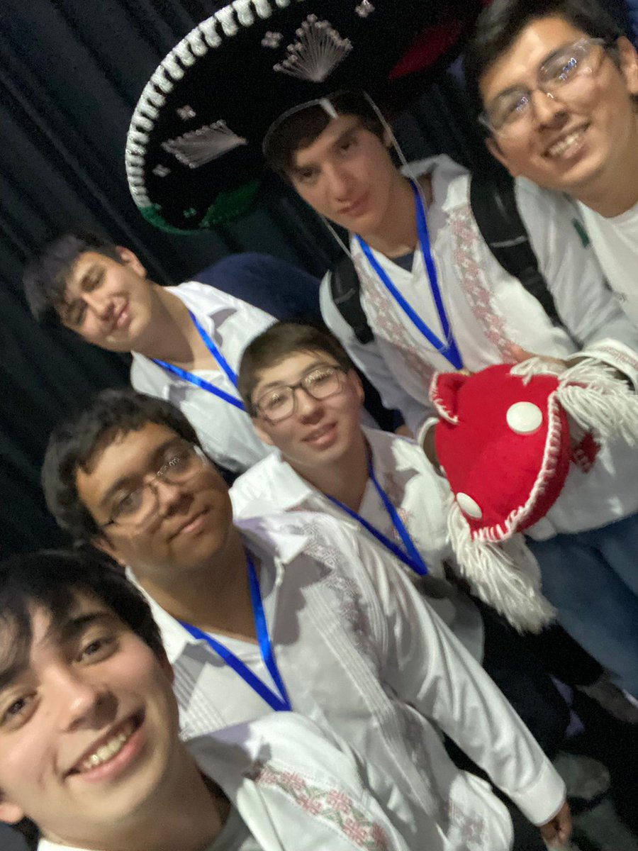 🦻🤟🏼Ellie Villarreal tweet media