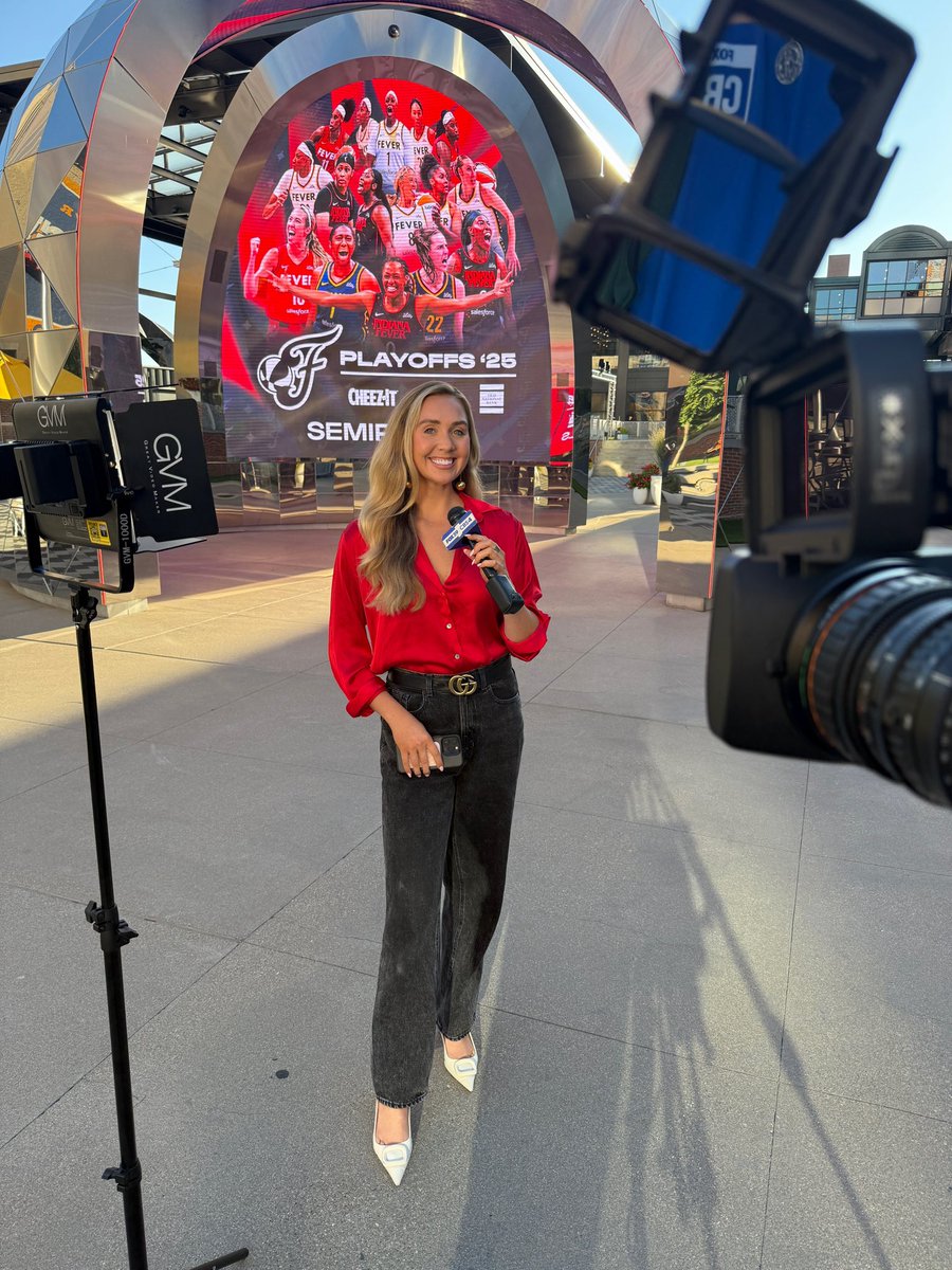 Kit Hanley tweet media