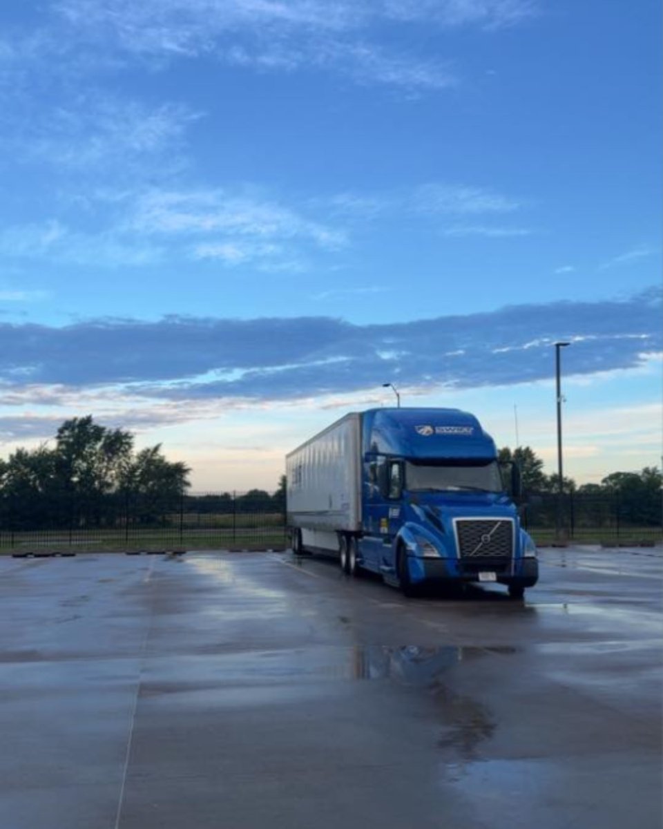 SwiftTransport's tweet image. Why did you decide to become a truck driver? 🤔 💭