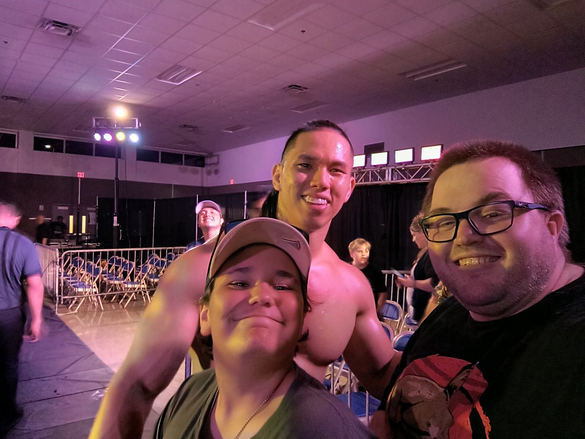 BubbaTheWWEMark's tweet photo. Logan and I got to meet @DanteChenWWE at #nxtstpete last night. Thank you Dante, you made his night! https://t.co/OmI1nqpKjK